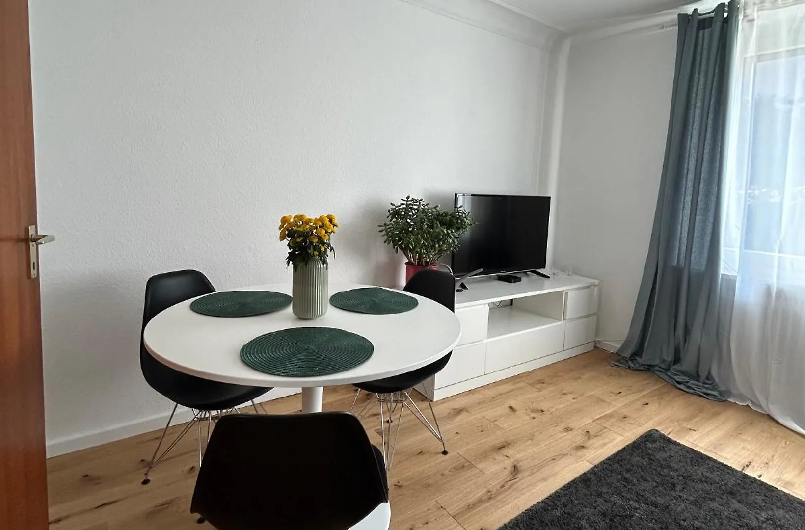 Top Lage & Komfort In Stuttgart - Naehe Neckarpark
